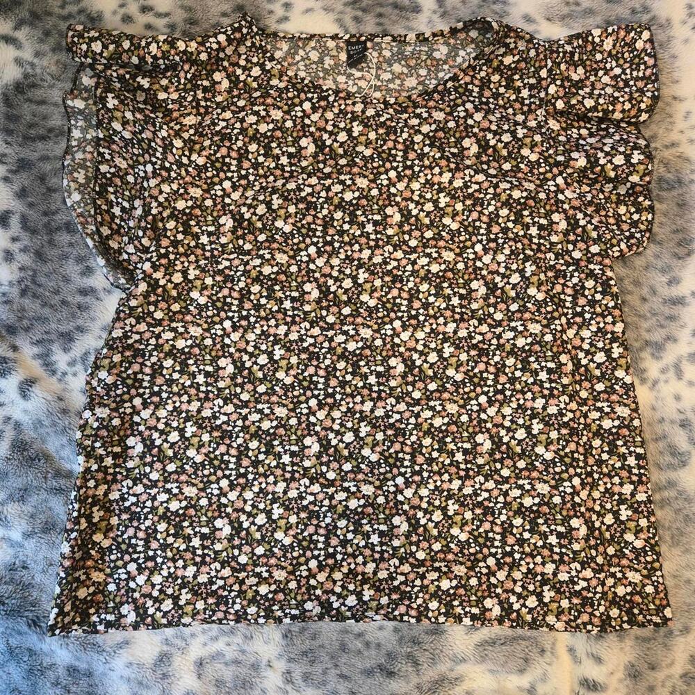 Black and white floral blouse